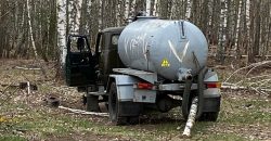 Российские оккупанты угнали ассенизатор, перепутав его с бензовозом - рис. 11