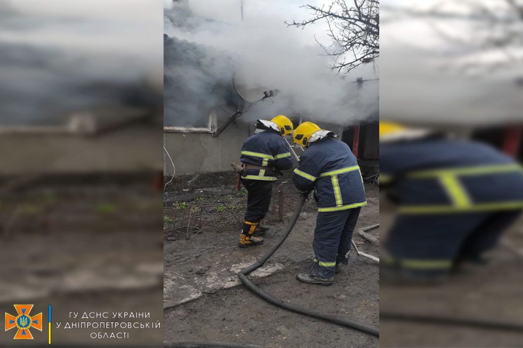В Новомосковске на Днепропетровщине сгорел частный дом (Фото) - рис. 1