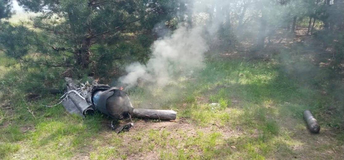 Над Днепропетровщиной ВСУ сбили вражескую ракету: пострадавших нет (Фото) - рис. 2
