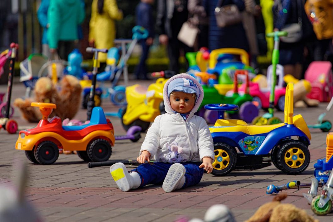 В Днепропетровской области почтили память детей, погибших за время войны с РФ - рис. 1