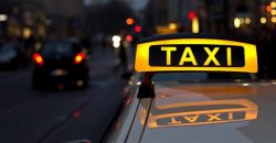 В Днепре женщина отказалась платить за проезд и разбила капот автомобиля такси - рис. 15