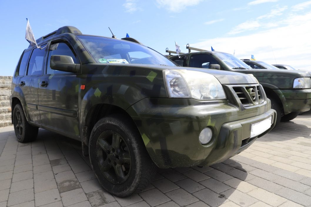 ВСУ и терробороне Днепра передали 22 маневровых автомобиля - рис. 3