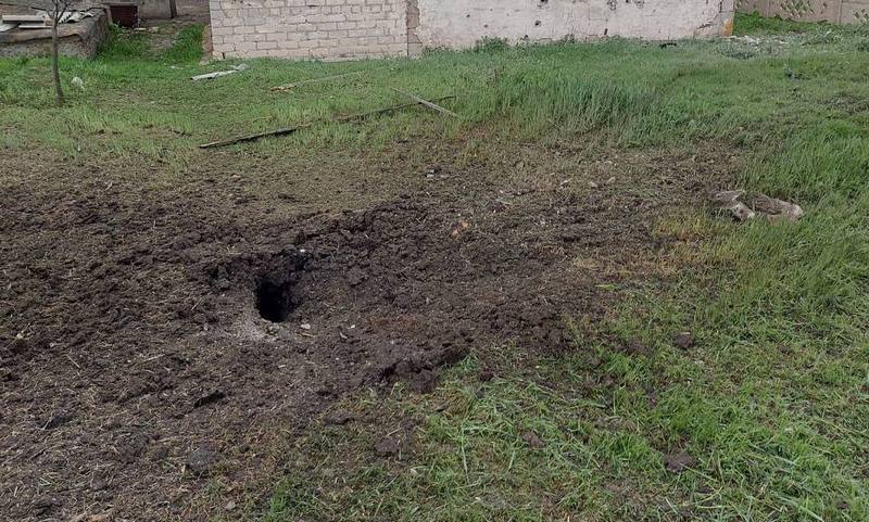 Попали в жилищный сектор и хозяйственные постройки: подробности утренних обстрелов на Днепропетровщине - рис. 3