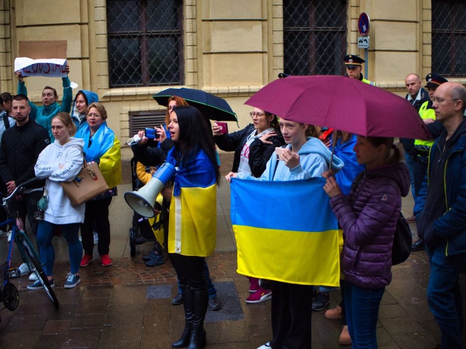Журналистка из Днепра организовала в Австрии акцию в поддержку Украины (Фото) - рис. 3