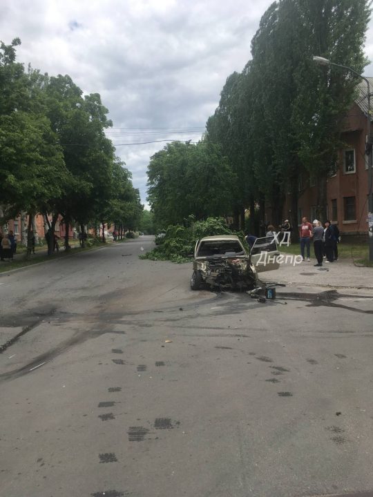 ДТП в Приднепровске: перевернутое авто и пострадавшие - рис. 2
