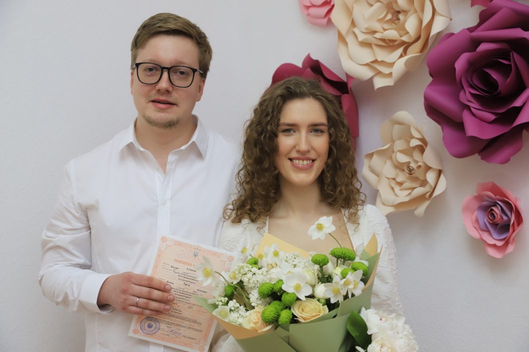 В Днепровском горсовете официально провели первое бракосочетание - рис. 1