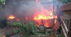 На Днепропетровщине дотла сгорел частный дом с десятком единиц транспорта внутри (Видео) - рис. 18
