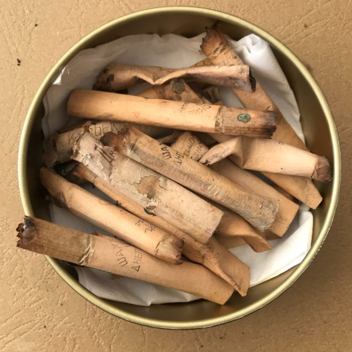 У Дніпрі в "Англійському клубі" знайшли цигарки радянського часу - рис. 1