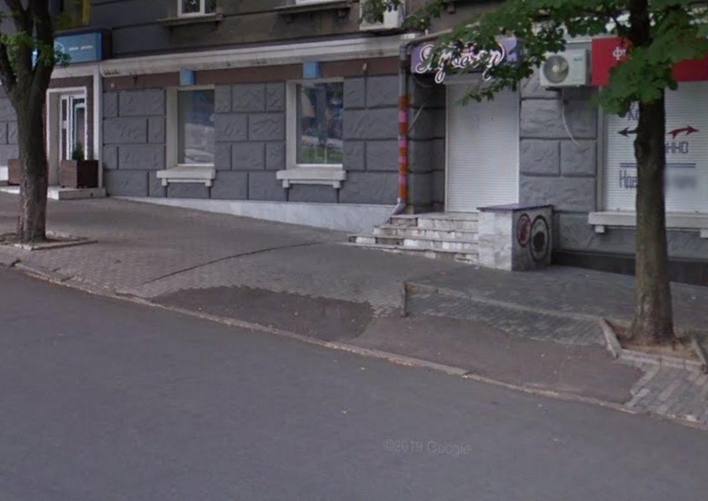 Тактильная плитка и асфальт: в центре Днепра модернизировали пешеходный переход (Фото) - рис. 10