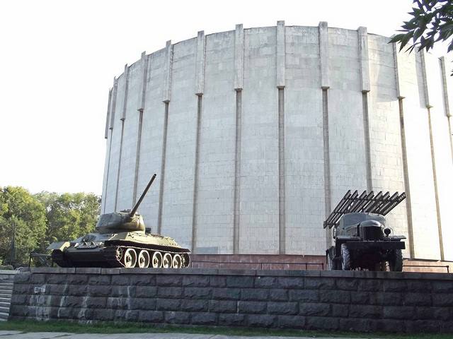 Возле школы в Днепре ВСУ установили артиллерию: очередной фейк от оккупантов РФ - рис. 3