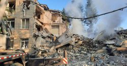 Российские оккупанты нанесли ракетный удар по Харькову: разрушена школа (Фото) - рис. 1
