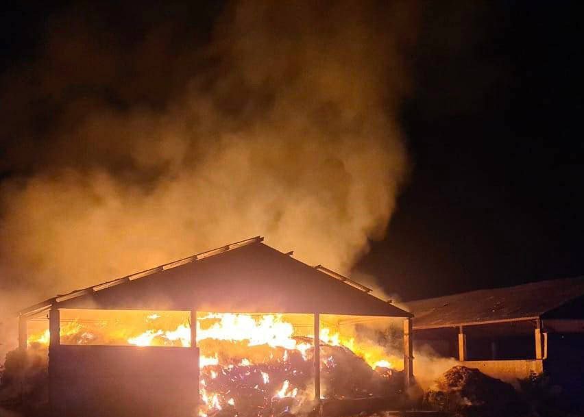 Враг обстрелял три района Днепропетровщины: повреждены дома и сельхозпредприятия - рис. 1