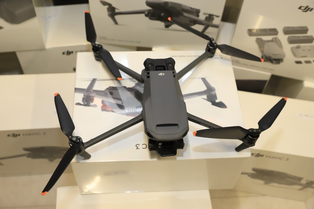 Днепр передает военным 70 разведывательных дронов, приобретенных фондом TAPS и Штабом обороны Днепра - рис. 1