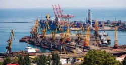 Окупанти РФ нанесли ракетні удари по порту в Одесі після підписання угоди про експорт зерна - рис. 15