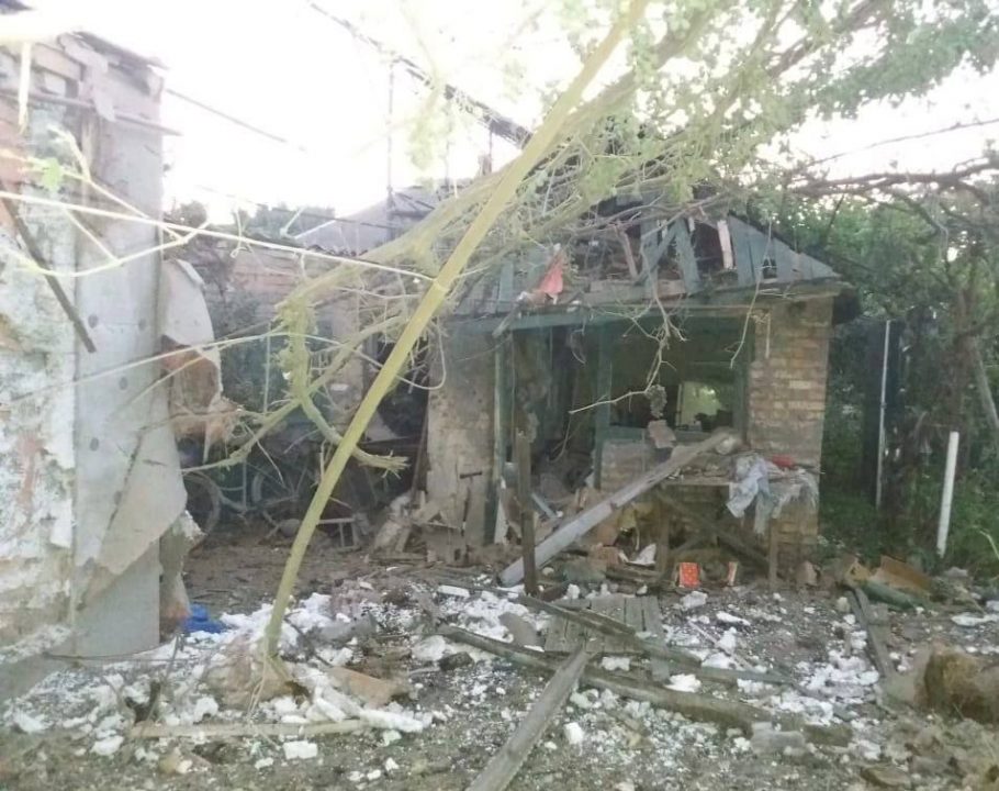 Російські окупанти вчинили терор у двох районах Дніпропетровщини: пошкоджені будівлі, є постраждалі - рис. 1
