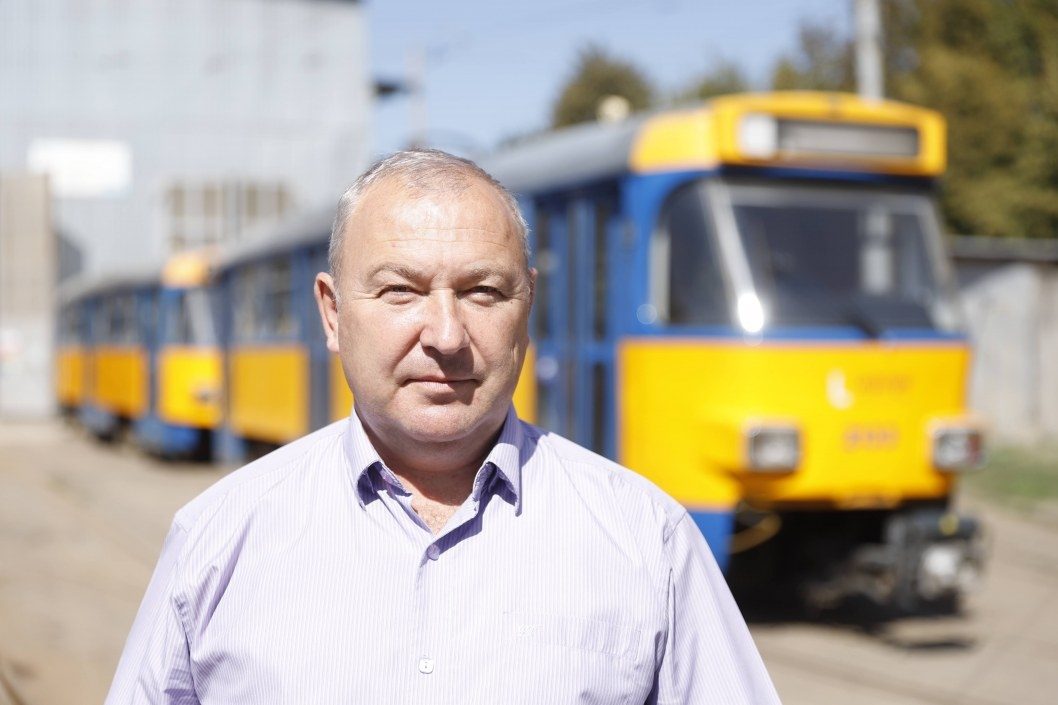У Дніпрі на проспекті Яворницького обірвався контактний провід: стоять тролейбуси - рис. 2