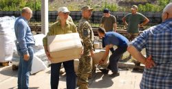 Днепровский городской совет передал военным 40 тысяч единиц необходимых вещей - рис. 17