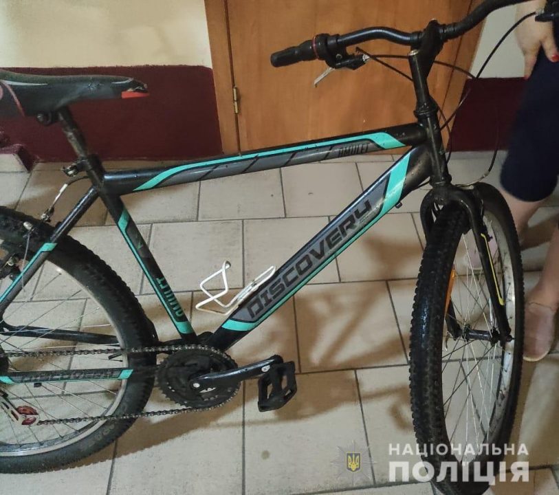 У Кам'янському чоловік викрав у 14-річного хлопця велосипед - рис. 1