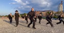 В Днепре танцевальная команда посвятила хореографию тем, кто сейчас покинул дом (Видео) - рис. 11