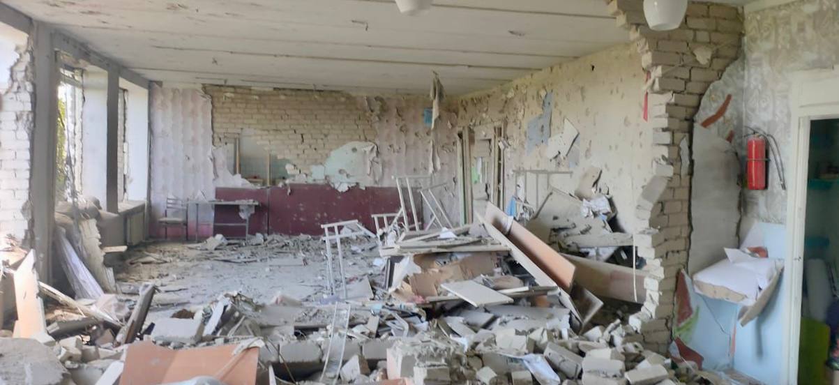 Ворог обстріляв будівлю ліцею у Криворізькому районі - рис. 2