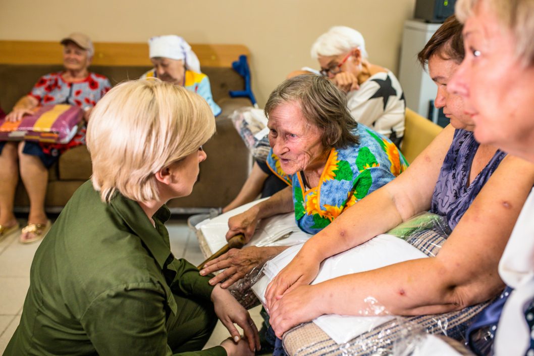 На Дніпропетровщині прийняли понад 66 тисяч людей з інвалідністю та пенсіонерів - рис. 5