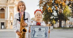 Новий рекорд: 5-річна криворіжанка співала заради збору коштів на ЗСУ майже 10 годин поспіль - рис. 3