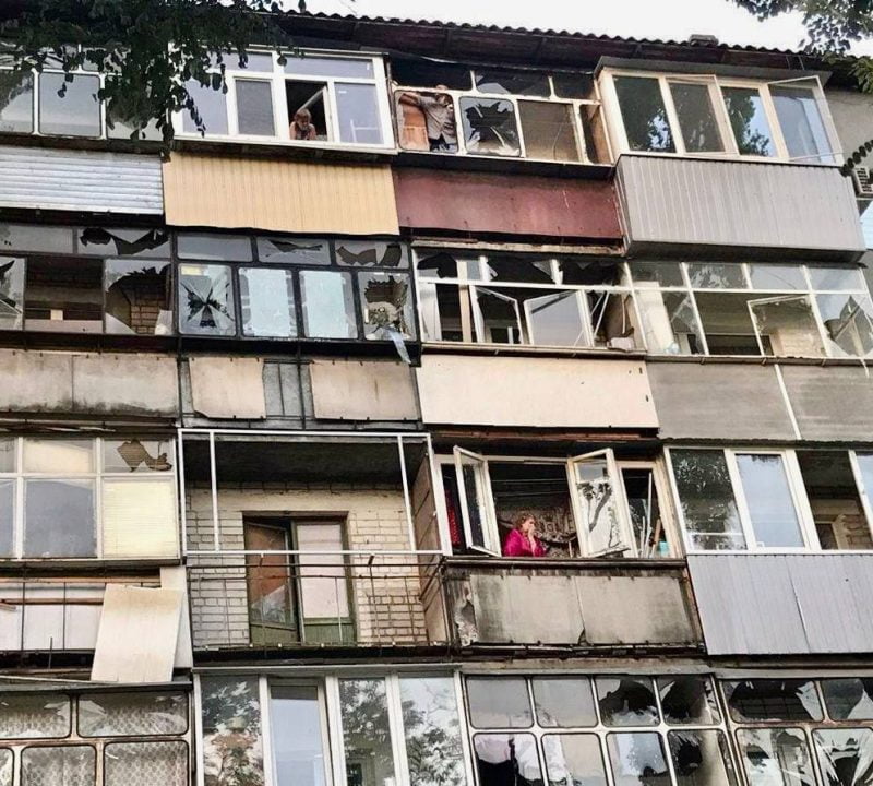 Враг накрыл огнем сразу три района Днепропетровщины: погиб мужчина, ранен ребенок (Фото) - рис. 2