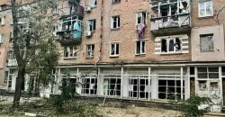 Російські окупанти ударили по Нікополю: поранено жінку, у місті значні руйнування - рис. 5