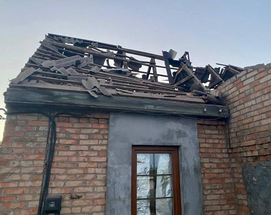 По Никопольскому району оккупанты выпустили 60 снарядов из “Градов”: ранены два человека - рис. 7