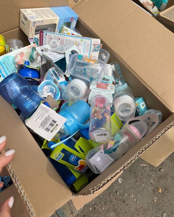 Волонтеры Днепра отправили на фронт форму и помогли с эвакуацией людей из горячих точек (Фото) - рис. 11