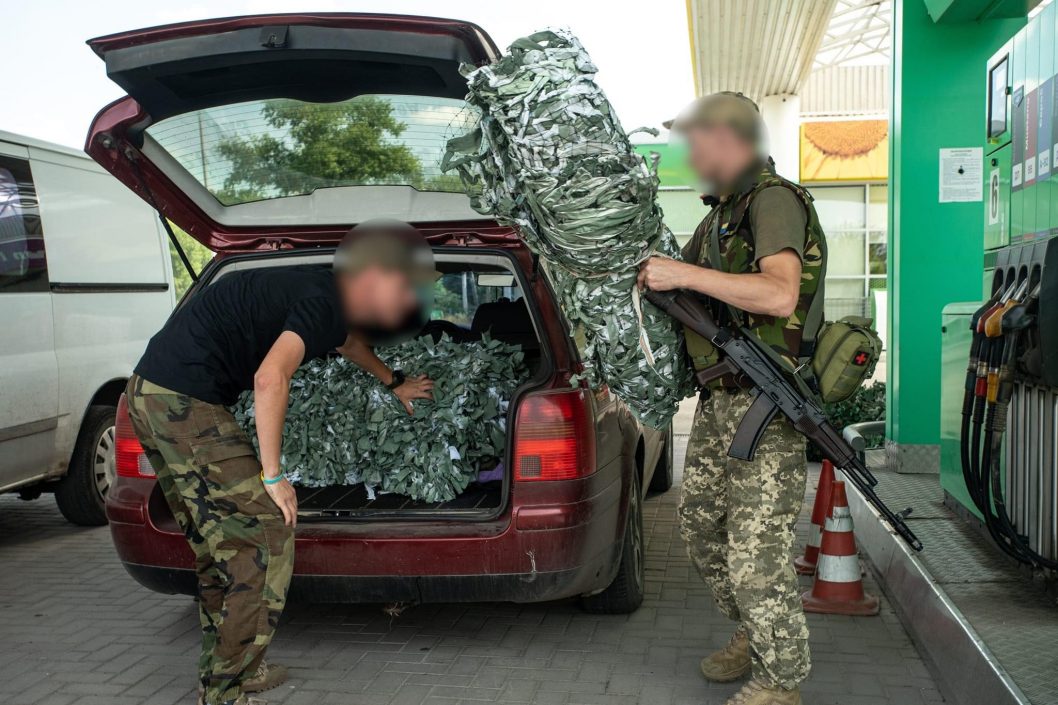 Волонтеры Днепра передали военным автомобиль, квадрокоптер и генераторы (Фото) - рис. 7