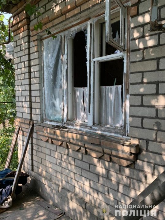 Ночные обстрелы Никопольского и Криворожского районов: полиция начала расследование - рис. 2