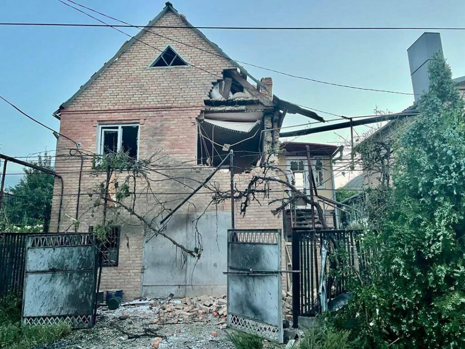 Во вражеский обстрел ночью попали два района Днепропетровщины: разрушена гражданская инфраструктура, есть пострадавшие - рис. 2