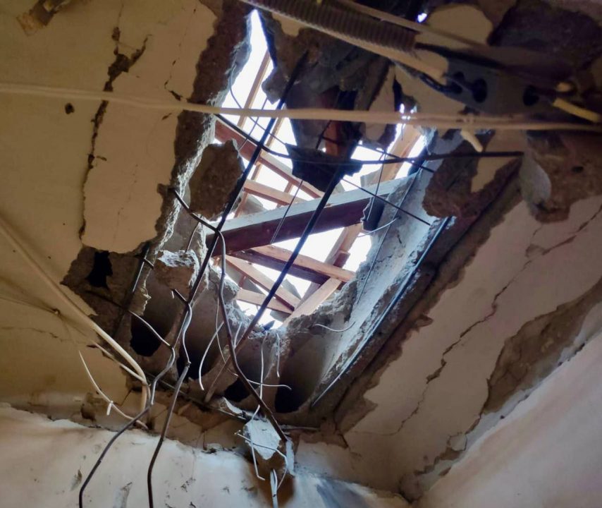 Російські терористи вночі вбили 11 мешканців Дніпропетровщини: понівечені будинки, школи і адмінбудівлі - рис. 7