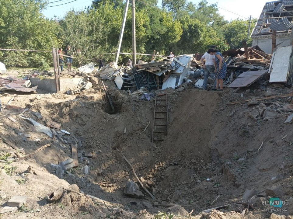 Російські окупанти нанесли серію ракетних та артилерійських обстрілів по Дніпропетровщині: нові подробиці - рис. 4