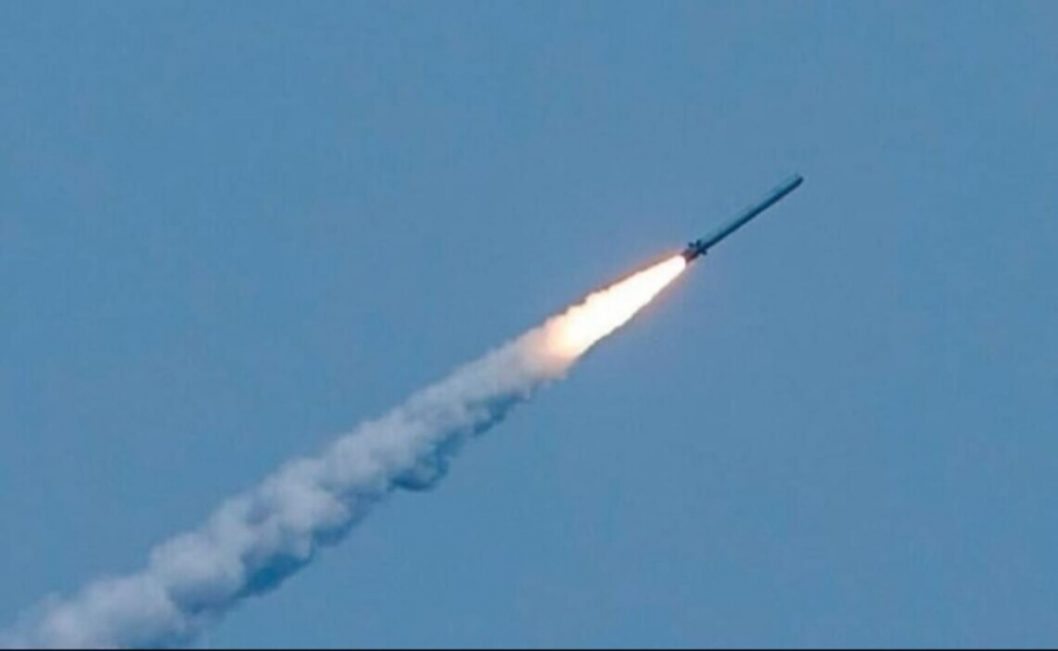 Ракетний удар по Дніпровському району: розпочато розслідування - рис. 1