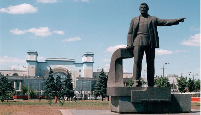 Депутати Дніпра звернулись до Мінкульту стосовно пам'яток часів СРСР - рис. 1