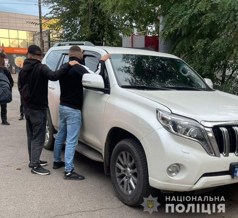 На Дніпропетровщині затримали чоловіка, який незаконно вивозив військовозобов’язаних за кордон - рис. 2