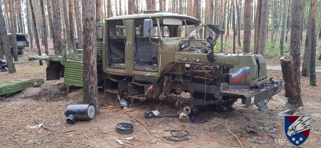 Січеславські десантники показали розбиту техніку та знищених російських окупантів у валянках (Фото) - рис. 1