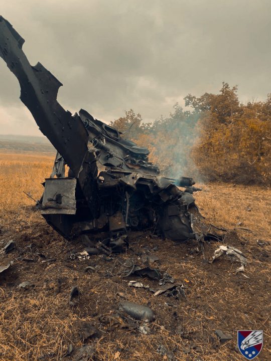 Січеславські десантники показали розбиту техніку та знищених російських окупантів у валянках (Фото) - рис. 5