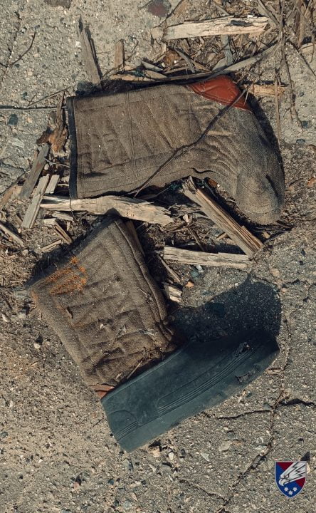 Січеславські десантники показали розбиту техніку та знищених російських окупантів у валянках (Фото) - рис. 9