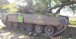 Криворожские танкисты на востоке Украины затрофеили Т-80 российских оккупантов - рис. 11