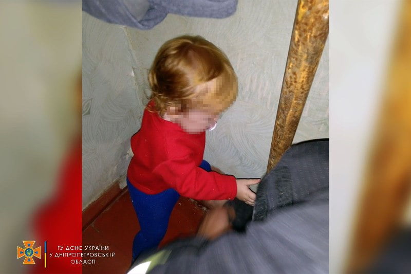 Засунула ножку в батарею: на Днепропетровщине чрезвычайники спасли ребенка - рис. 1