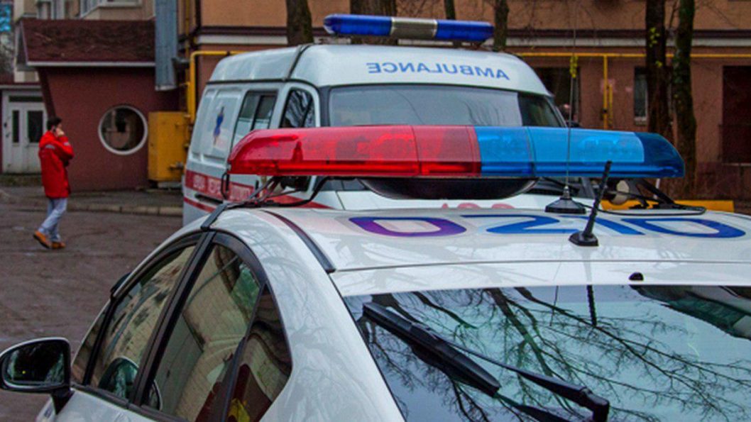 В Днепре на улице Надежды Алексеенко прохожие обнаружили труп мужчины - рис. 2
