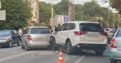 У Дніпрі на вулиці Титова сталася аварія (Фото) - рис. 6