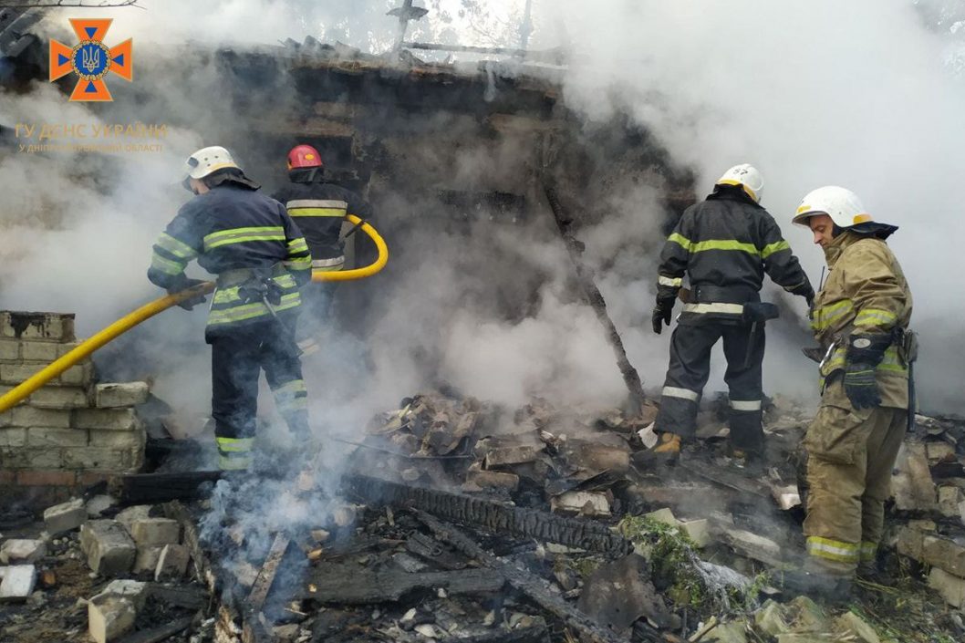 Загинула людина: на Дніпропетровщині загорівся приватний будинок - рис. 2
