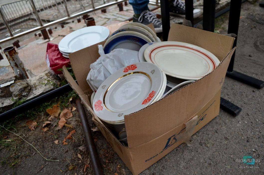 В Днепре на День города провели традиционную акцию «Тарелка счастья» (Фото) - рис. 11