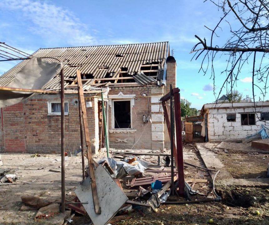 Ворог обстріляв декілька громад Дніпропетровщини: є загиблі і поранені - рис. 4