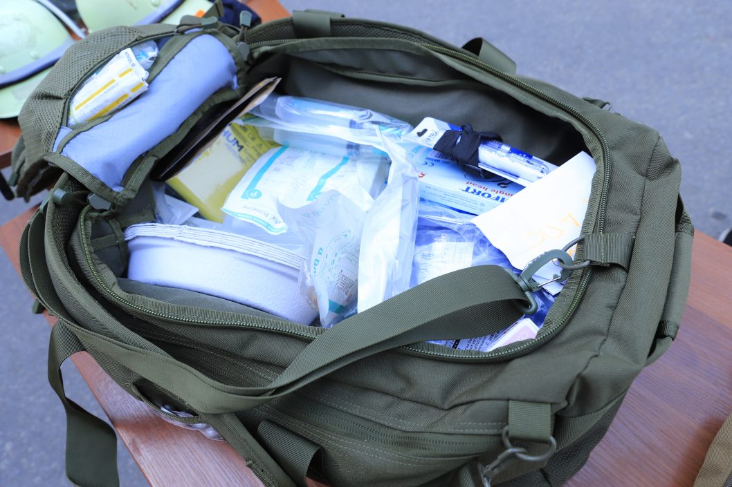 Микроавтобусы и современные лекарства: Кельн передал Днепру новую партию гуманитарной помощи - рис. 3