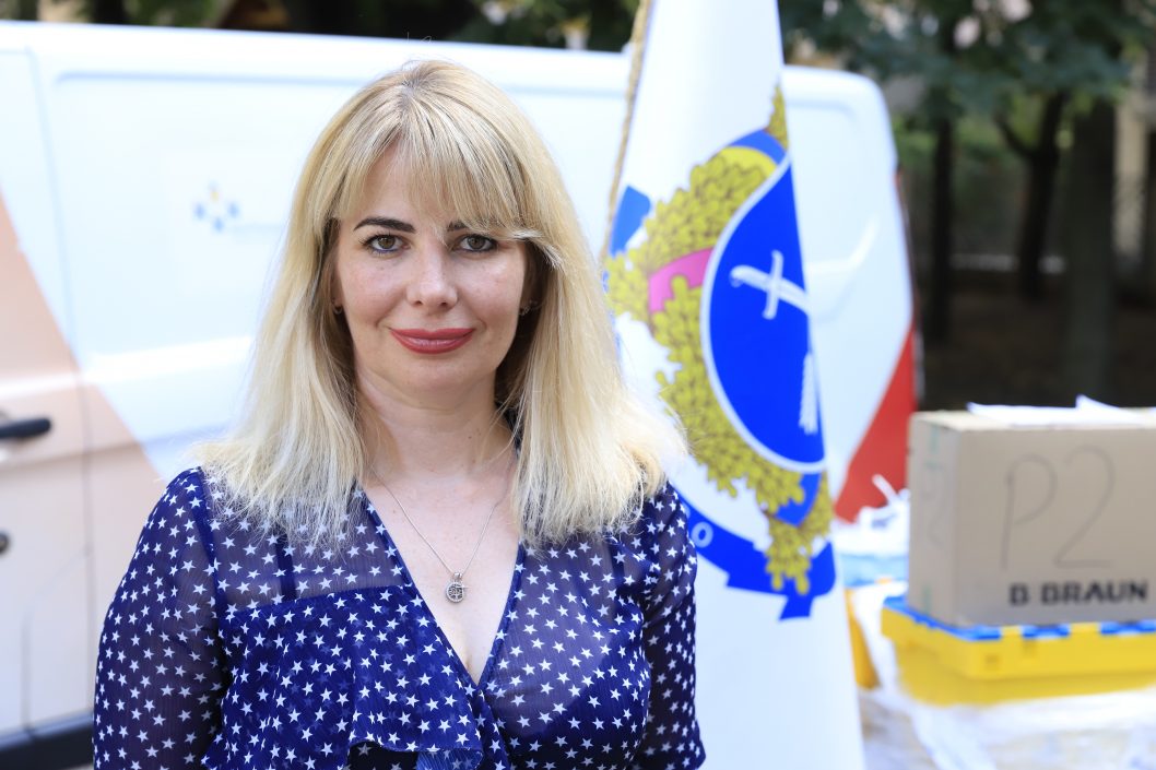 Микроавтобусы и современные лекарства: Кельн передал Днепру новую партию гуманитарной помощи - рис. 2